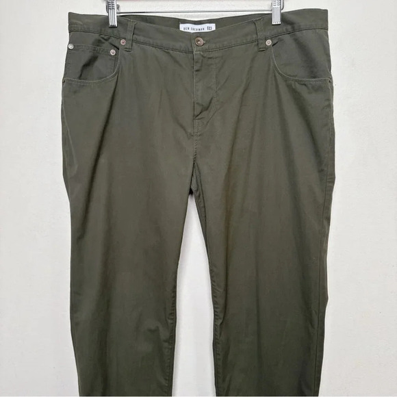 Ben Sherman Mens 38/34 Chino Dark Olive Slim Trouser - Picture 3 of 16